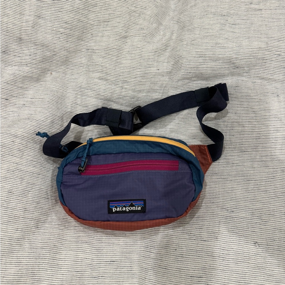 New Patagonia Black Hole Ultralight Hip Pack